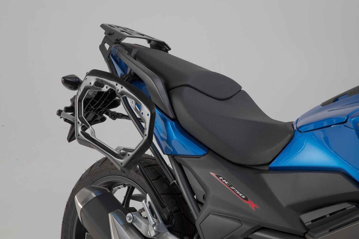 TRAX ADV Aluminium Case System 37/37 litre Honda NC750X / NC750S (16-) Black