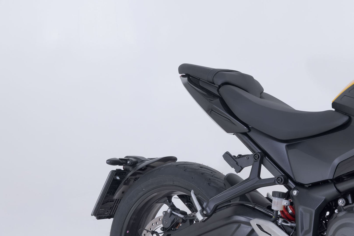 PRO BLAZE H saddlebag set Black. Triumph Trident 660 (25-).