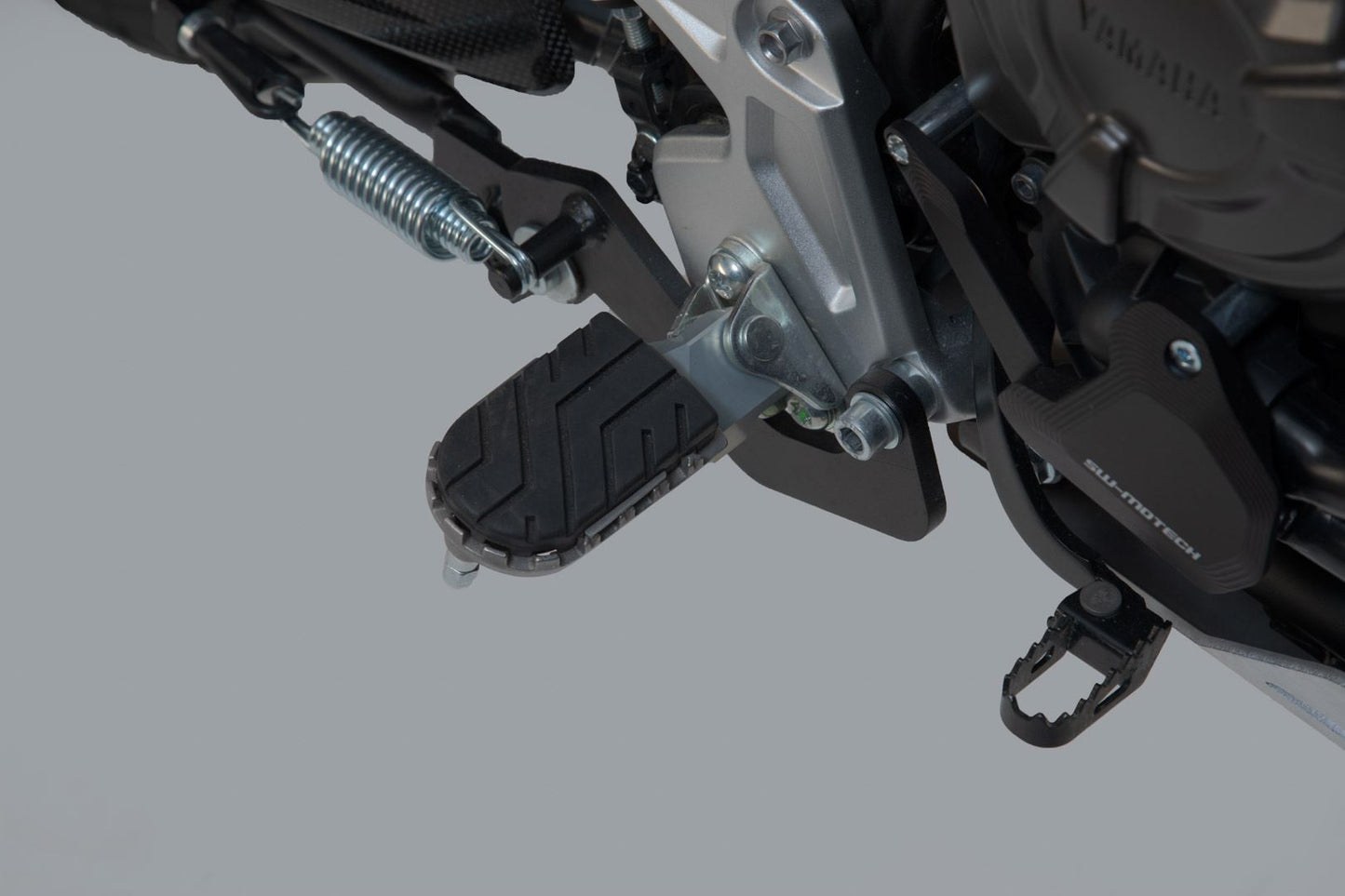 ION footrest kit Silver. Yamaha TÈnÈrÈ 700 models (19-).