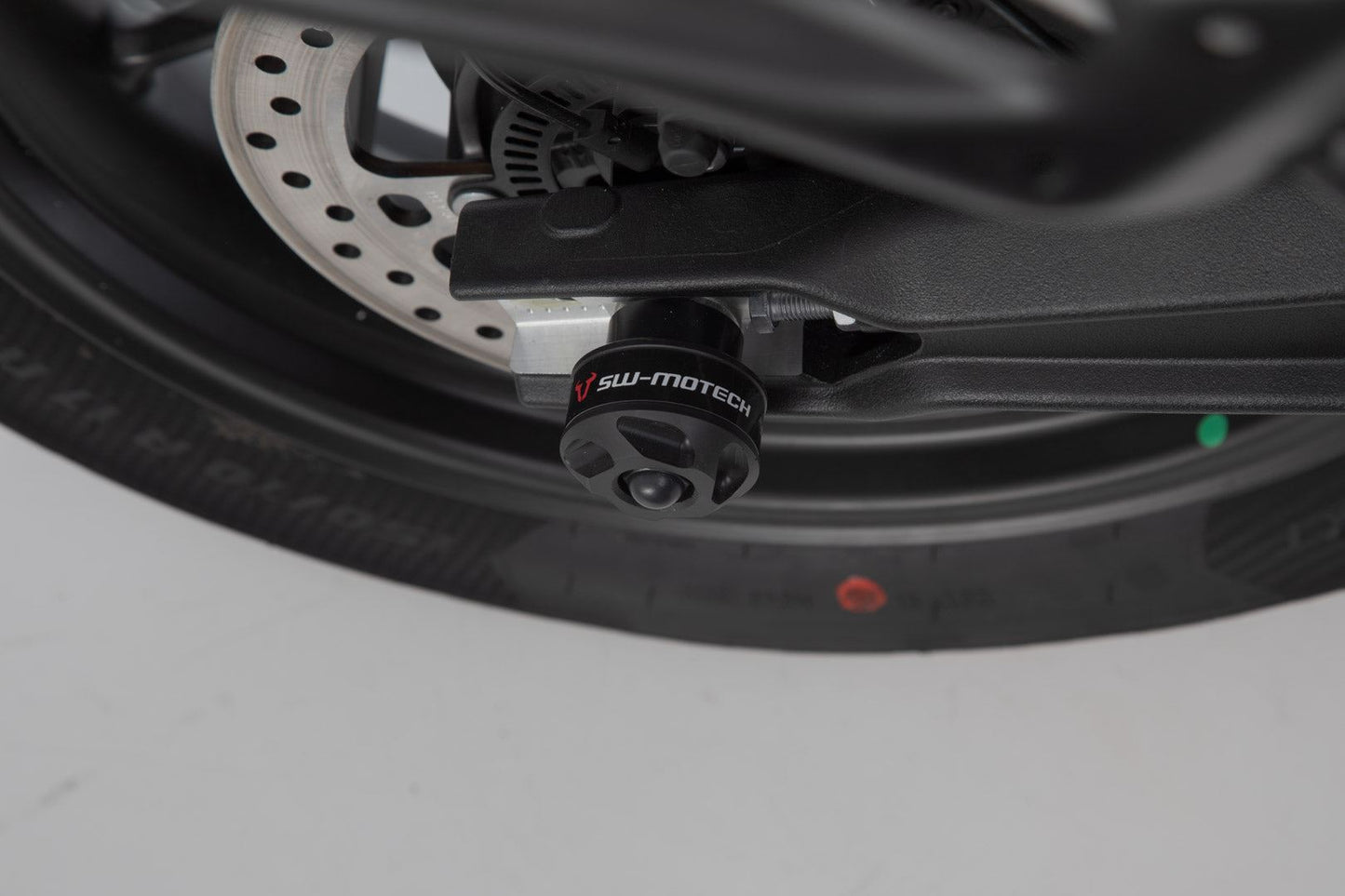Slider Set for Rear Axle Triumph Tiger 800 (10-) / 900 (19-) Black