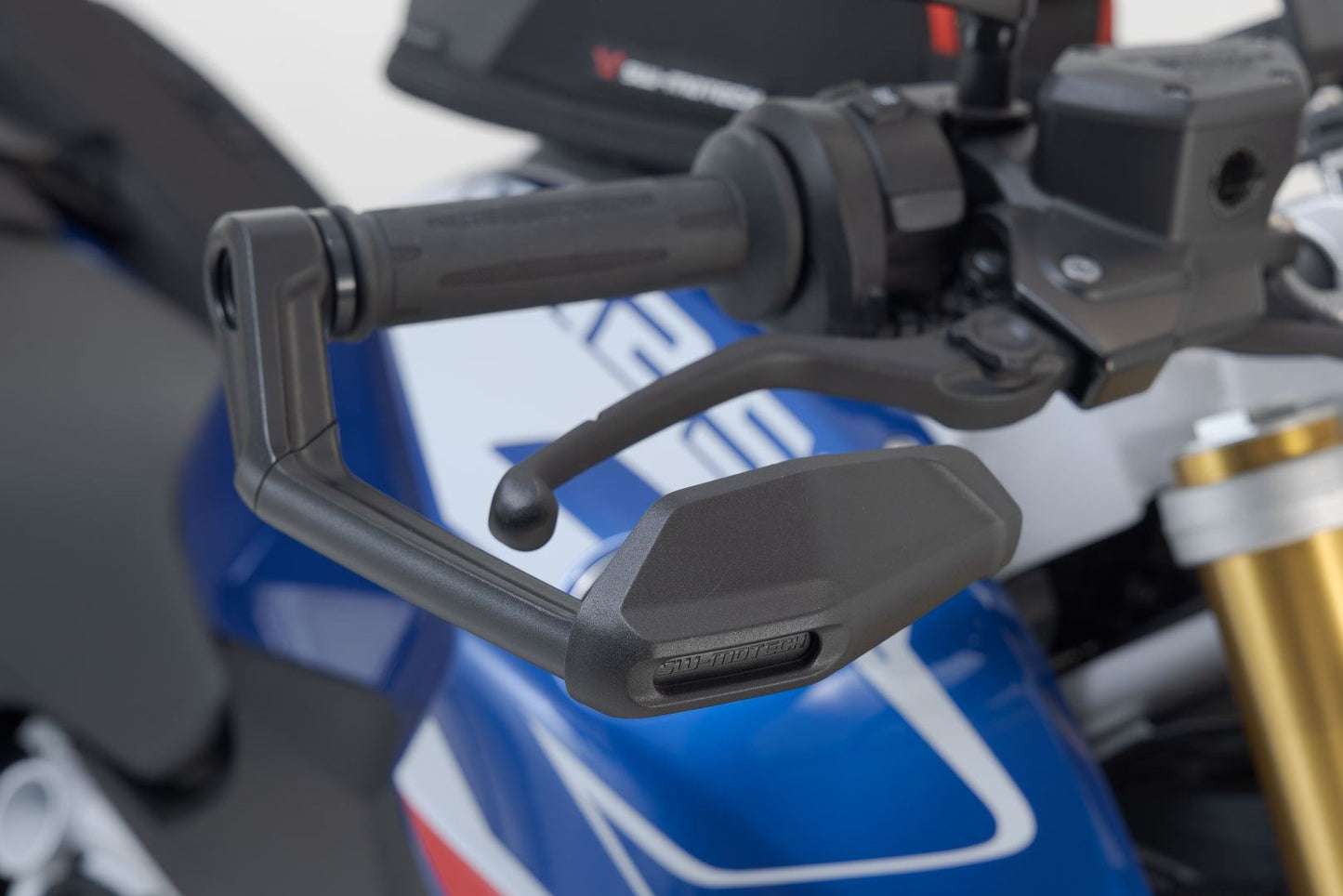 Lever Guards with Wind Protection BMW R 1250 R (18-), F 900 XR (19-) Black