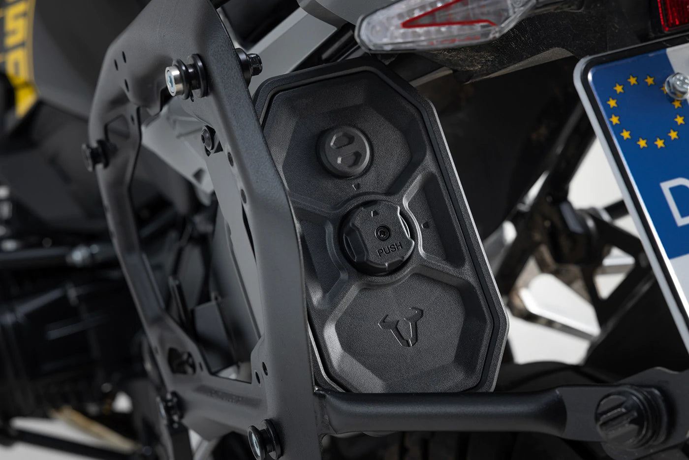 TRAX Toolbox Aluminum 3,3 litre Black