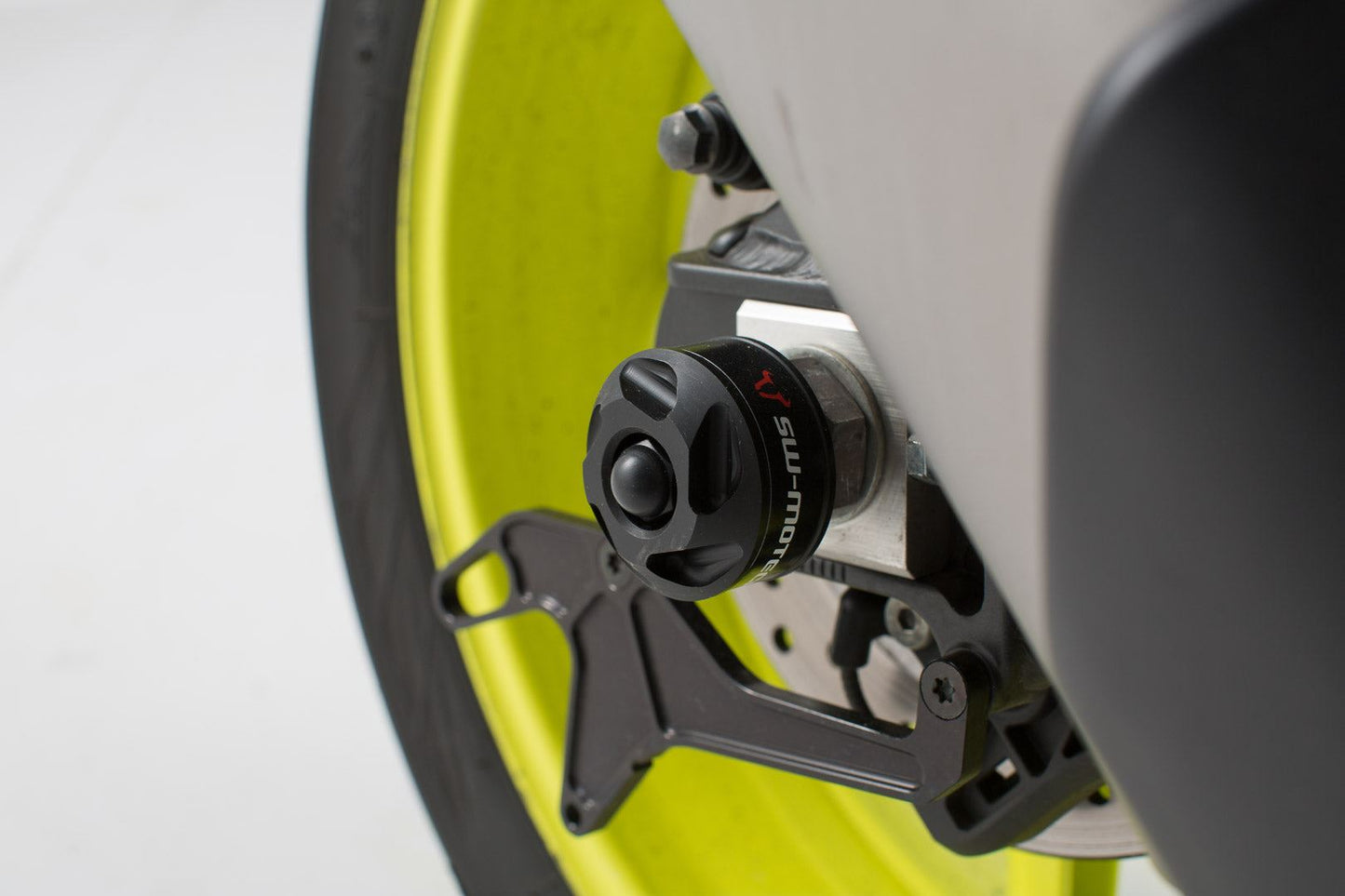 Slider Set for Rear Axle Yamaha YZF-R1 (15-) / MT-10 (16-) Black