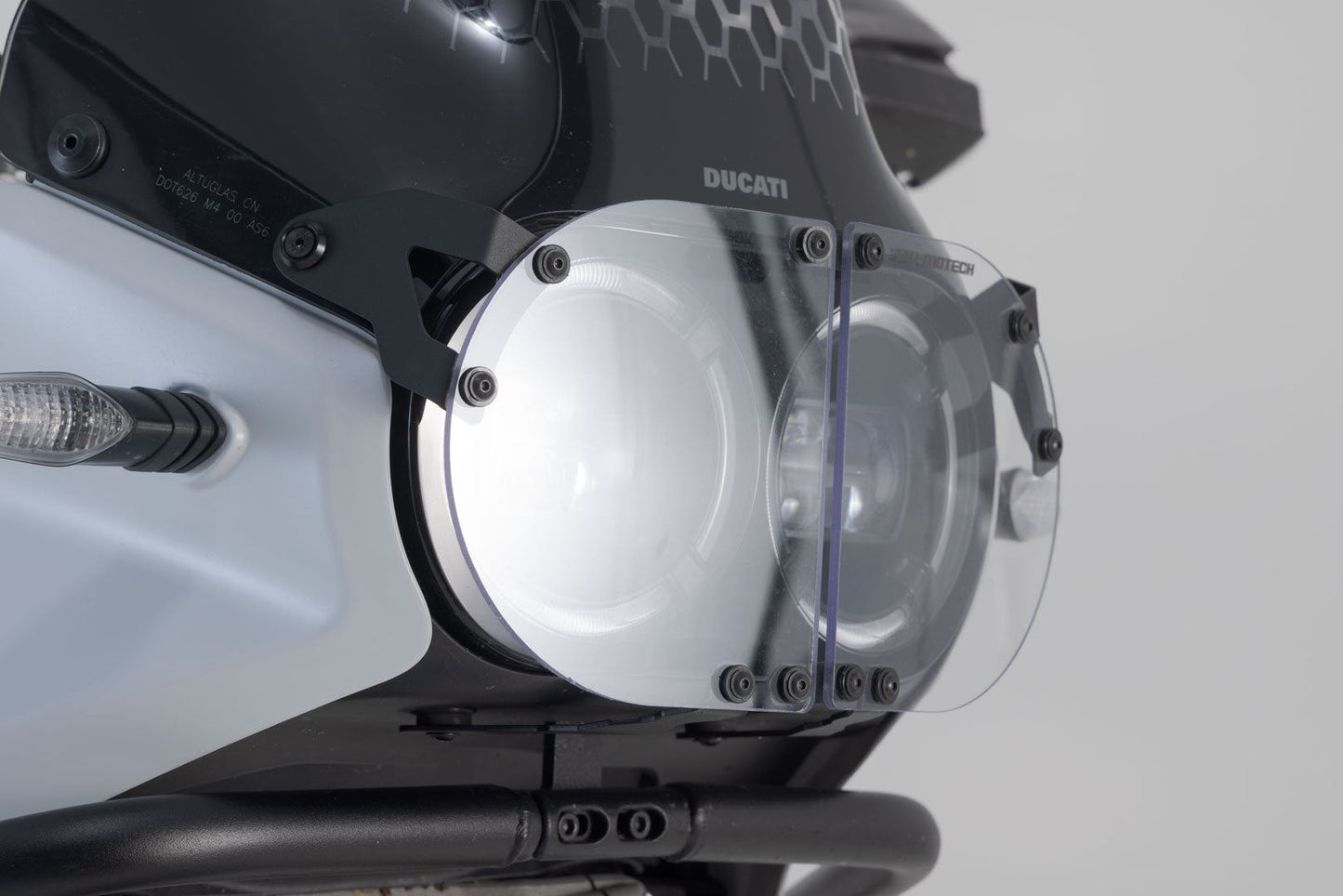 Headlight guard Ducati DesertX Motorcycle high-beam with bezel