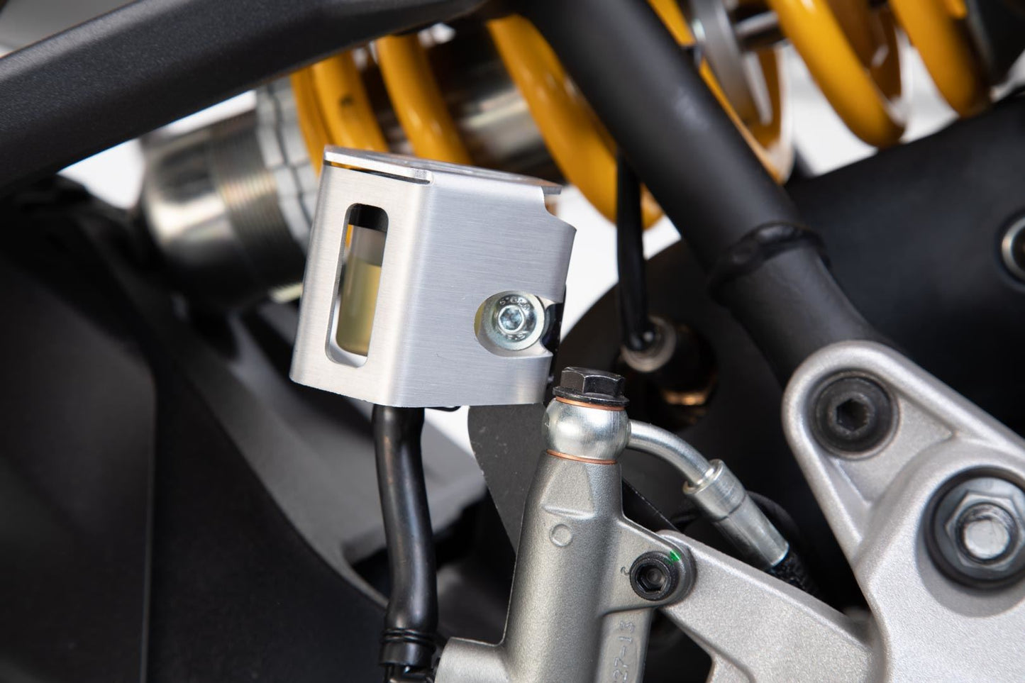 Brake reservoir guard BMW GS/GT, Ducati, KTM 790 models. Silver