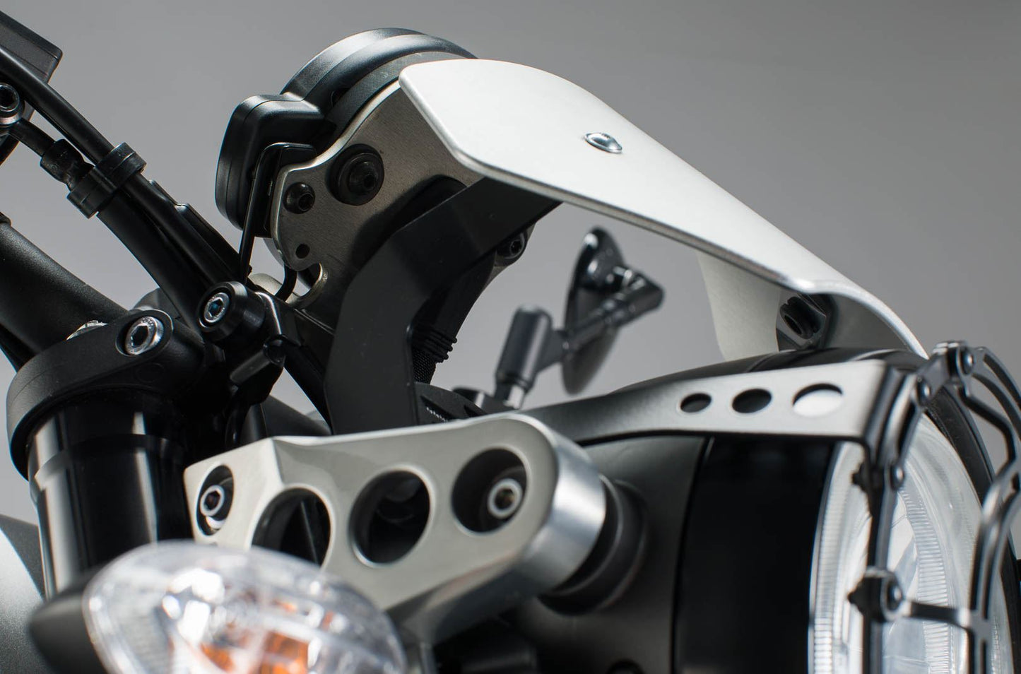 Windscreen Yamaha XSR 900 (15-). Silver