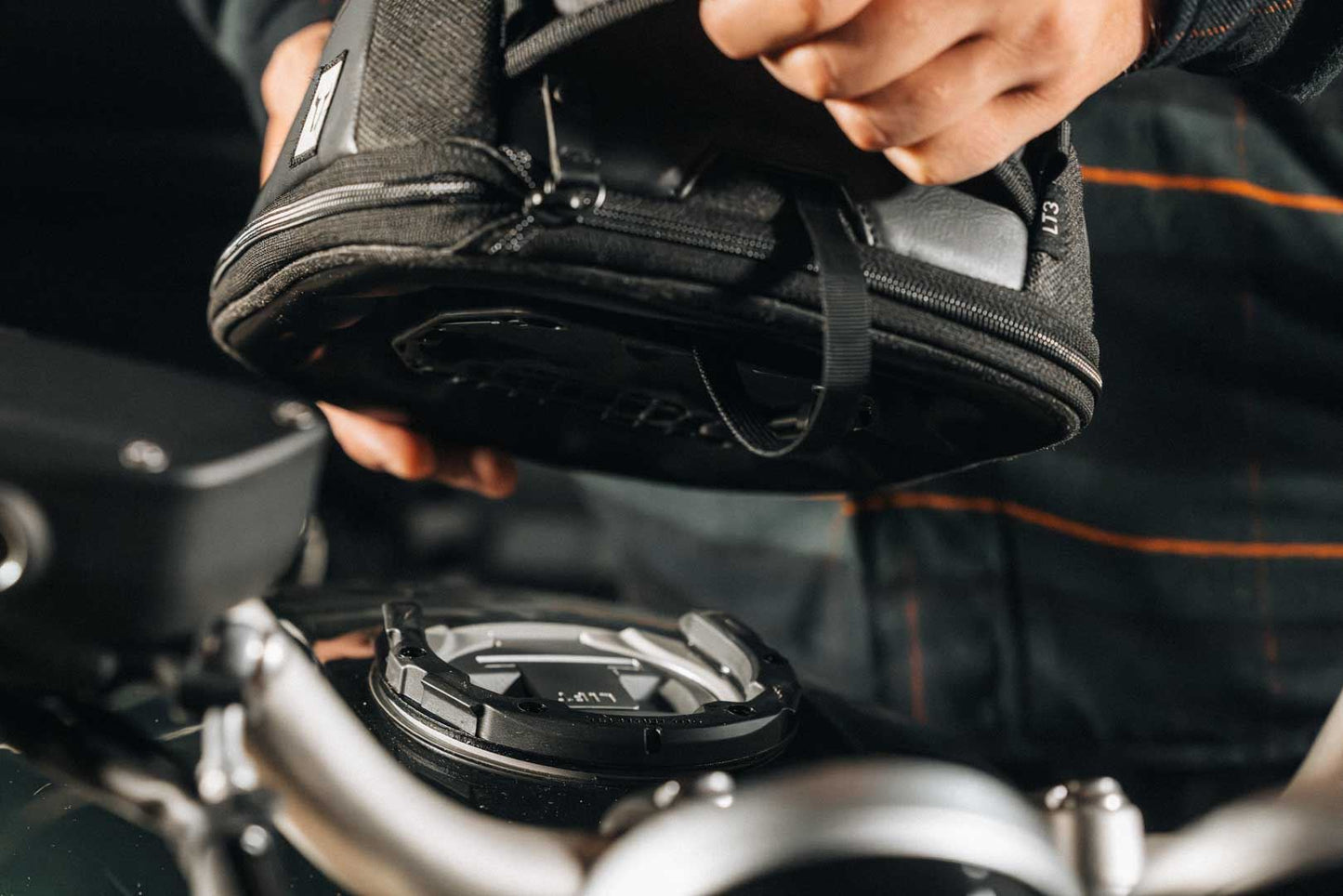 Legend Gear tank bag LT3 For PRO tank ring. Black. 3-5 l.