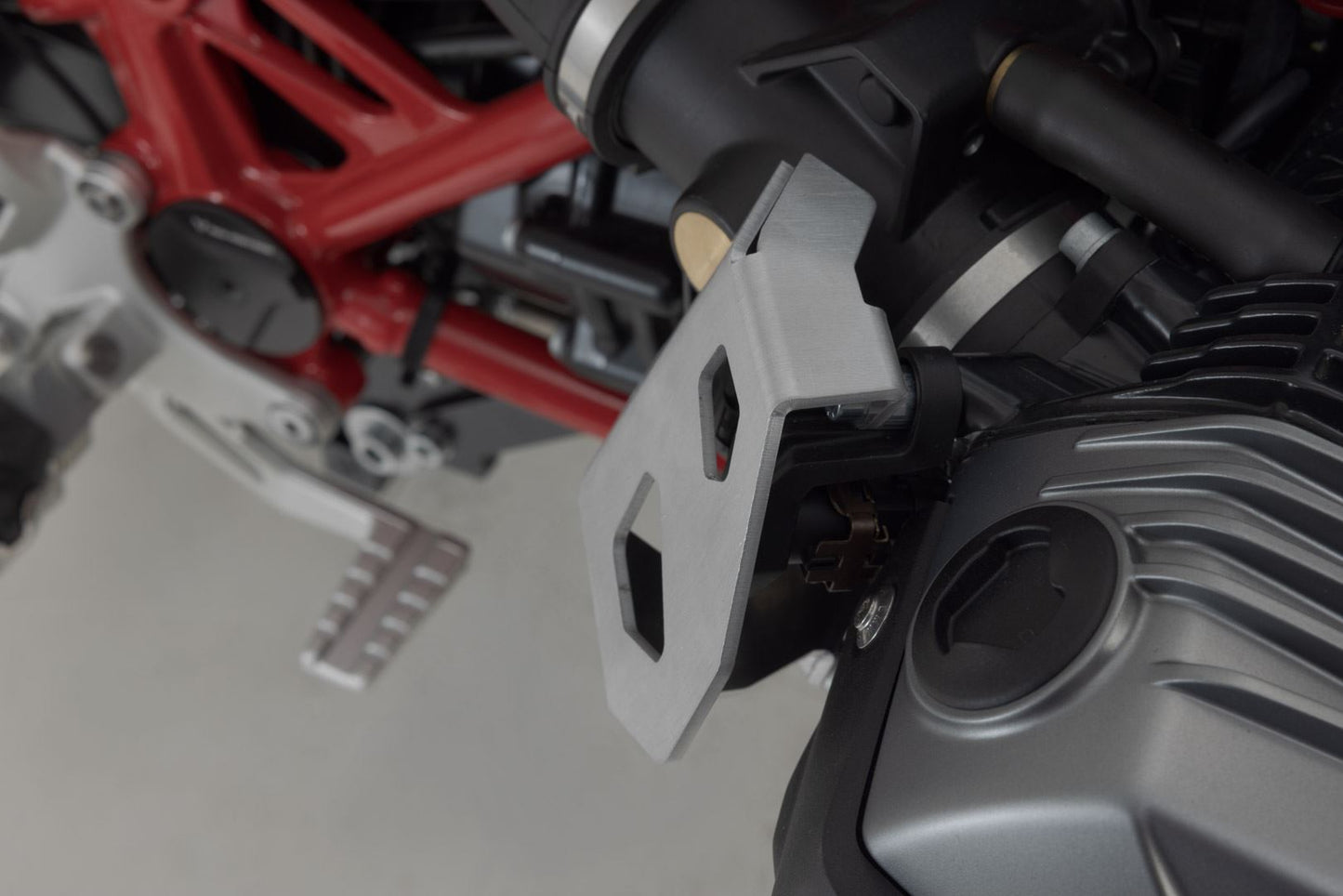 Injector Cover Set BMW R 1200 GS (09-12)/R 1200 GS Adventure (08-13)