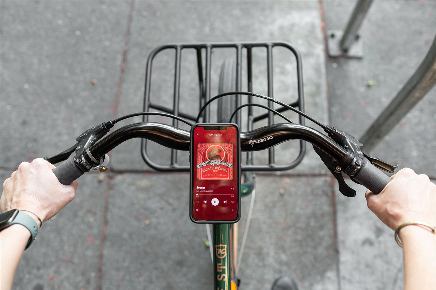 Mobile Bar Mount Universal Black