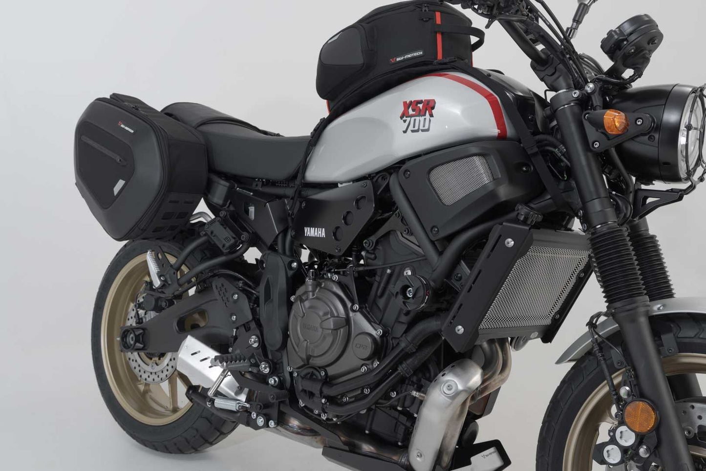 Slider set for frame Black Yamaha XSR700 (15-)
