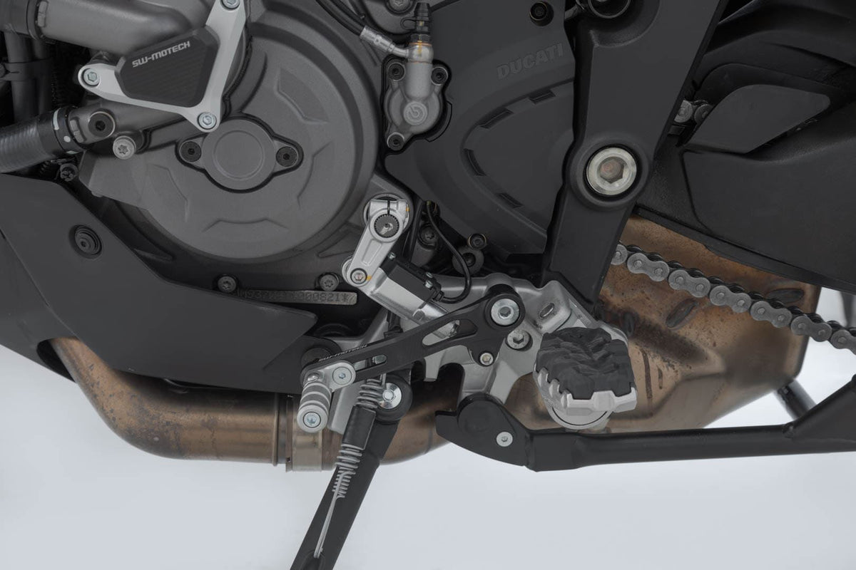 Gear levers Ducati Multistrada 950 (18-)/1260 (17-)/V2 (21-).