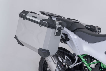 TRAX ADV aluminum case system + Akrapovic Silver. 45/37 l. Kawasaki KLE500/KLE500 SE (26-).
