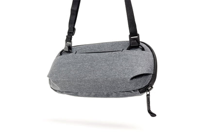 Tech Pouch Small Charcoal