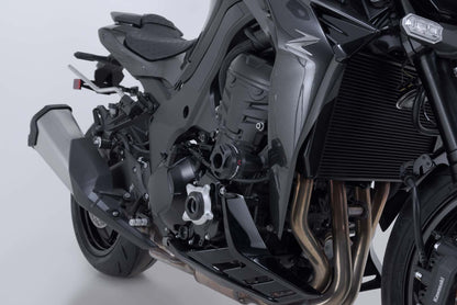 Frame slider kit Black. Kawasaki Z900 models (16-), Z1100 (25-).
