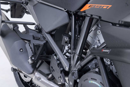 Brake fluid reservoir guard Black. BMW / Ducati / KTM / Husqvarna models.