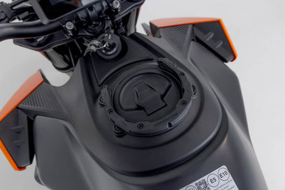 PRO tank ring Black. KTM 990 Duke (23-).