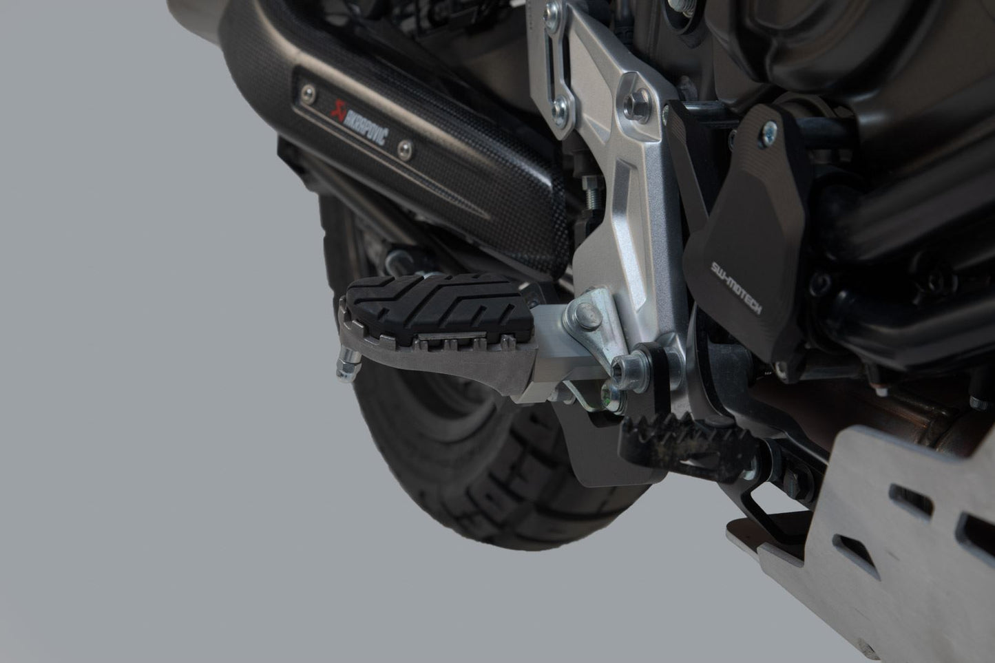 ION footrest kit Silver. Yamaha TÈnÈrÈ 700 models (19-).