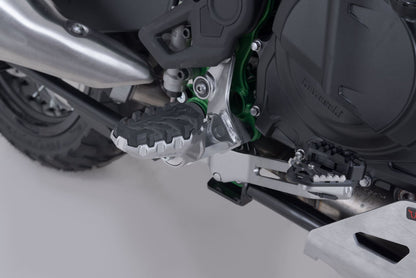 EVO footrest kit Silver. Kawasaki KLE500 / KLE500 SE (26-).
