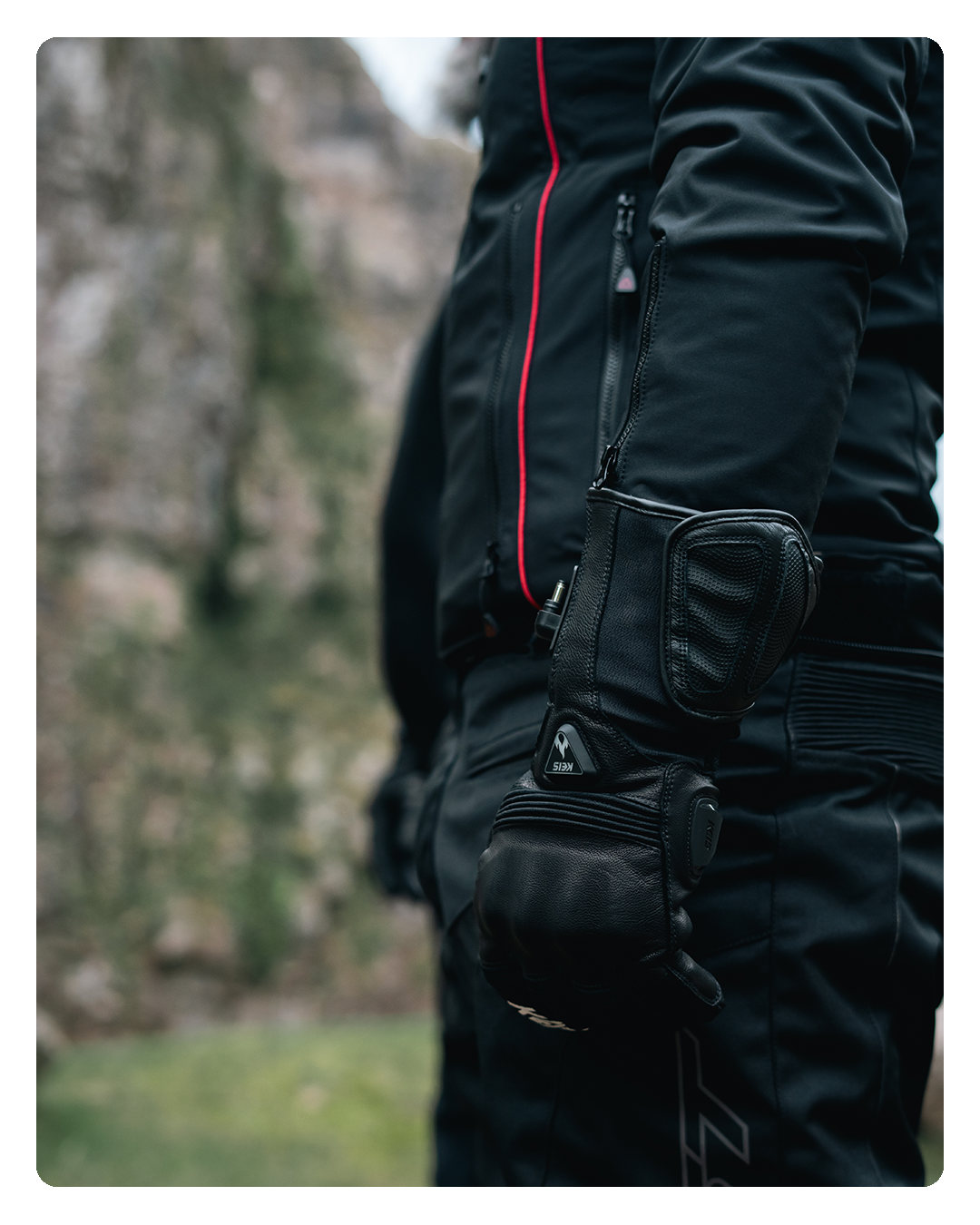 G601 Heated Touring Gloves