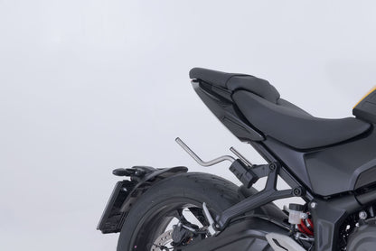 PRO BLAZE H saddlebag set Black. Triumph Trident 660 (25-).