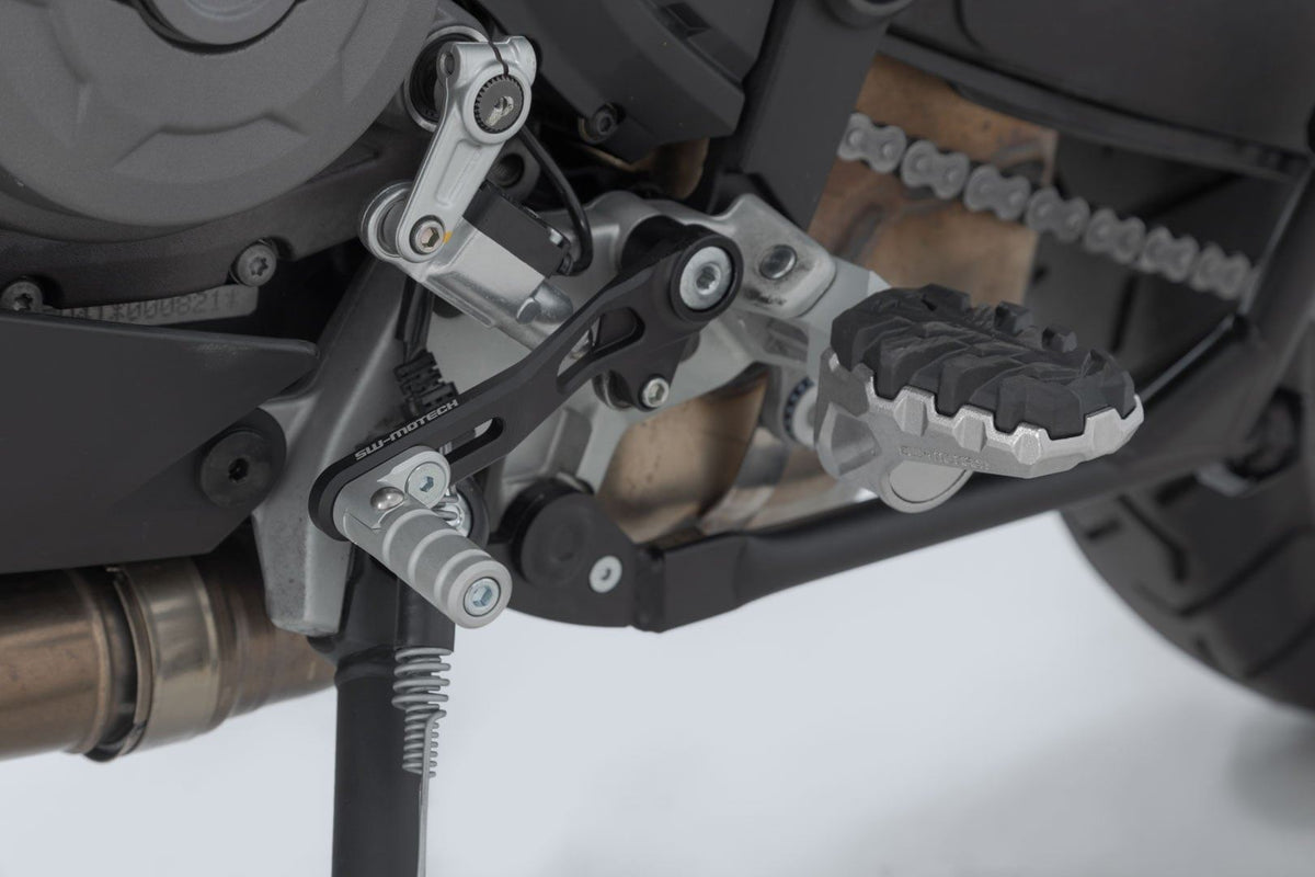 Gear levers Ducati Multistrada 950 (18-)/1260 (17-)/V2 (21-).