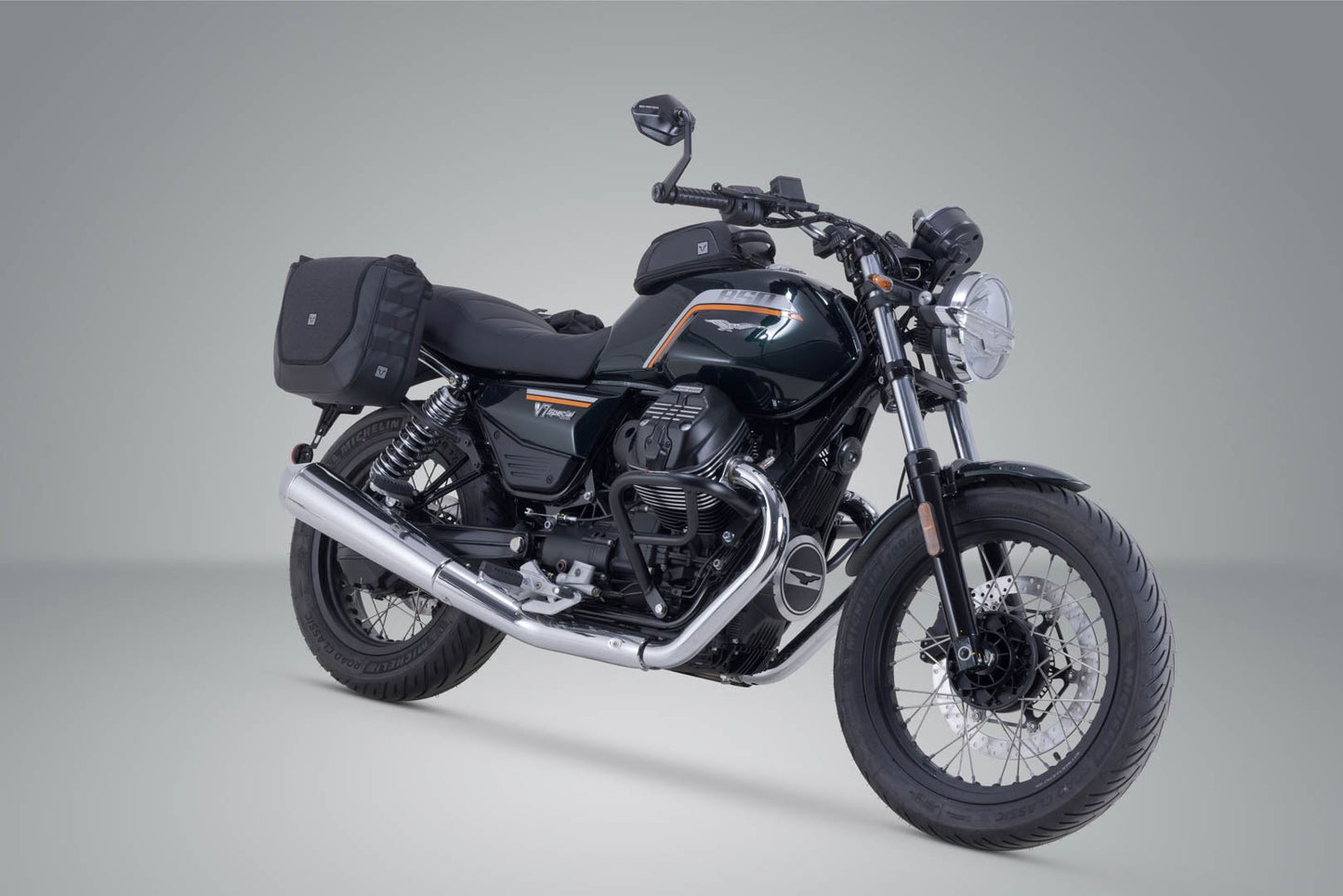 Legend Gear Side Bag system V-LOC 11/11 l. Moto Guzzi V7 models (20-).