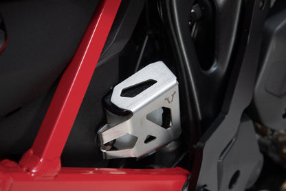 Brake reservoir guard Suzuki DL1000, Honda CRF1000L/1100L. Silver