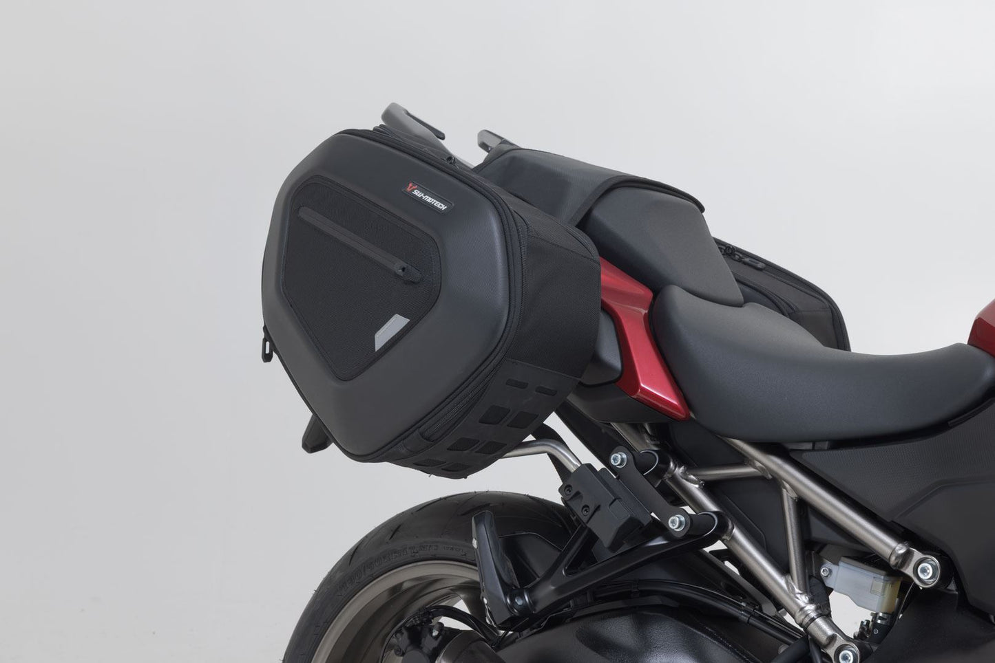 PRO BLAZE H saddlebag set Black. Suzuki GSX-S 1000 GT (21-).