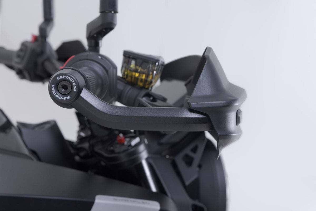 Adventure handguard kit Black. Husqvarna Svartpilen 801 (24-).