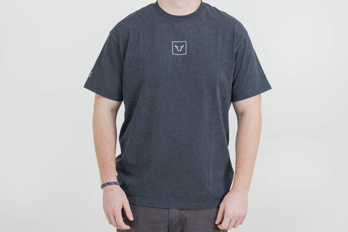 T-Shirt Unisex  Riders Line Dark Grey. Optic Wash. Unisex. Size XL.