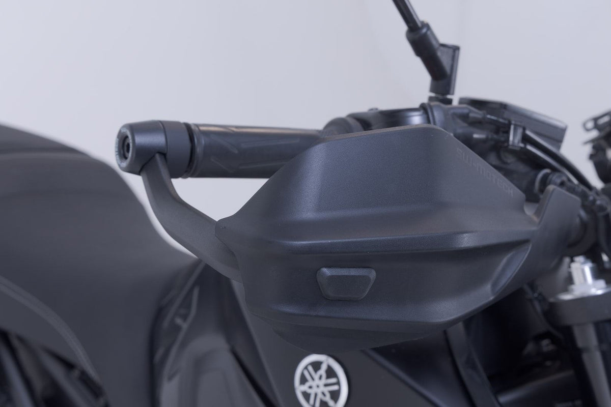 Adventure handguard kit Black. Yamaha MT-07 Voge 300 Rally.
