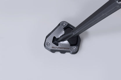Extension for side stand foot Black/Silver. KTM 1390 Super Adv S / EVO (24-).
