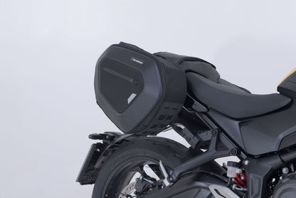 PRO BLAZE H saddlebag set Black. Triumph Trident 660 (25-).