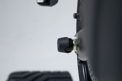 Slider Set for Rear Axle Yamaha Tracer 9 (20-) Black