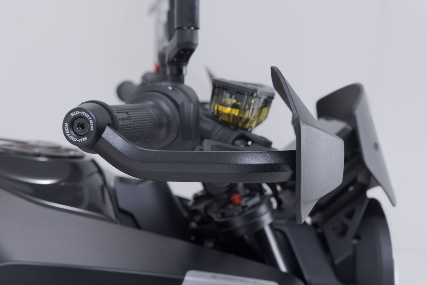 Sport handguard kit Black. Husqvarna Svartpilen 801 (24-).